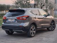 Usata Nissan Qashqai N-Connecta 110 CV (80 kW) 2018 Grigio SUV