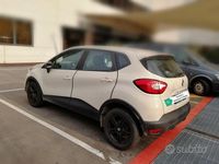 Usata Renault Captur 90 CV (66 kW) 2016 Beige SUV
