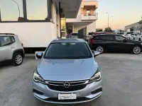 Usata Opel Astra Innovation 105 CV (77 kW) 2017 Grigio Berlina