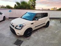 Usata Kia Soul 128 CV (94 kW) 2010 Beige SUV