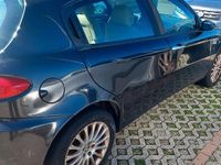 Usata Alfa Romeo 147 105 CV (77 kW) 2006 Utilitaria