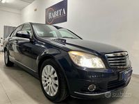Usata Mercedes C220 Elegance 170 CV (125 kW) 2008 Blu Berlina