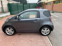 Usata Toyota iQ 98 CV (72 kW) 2009 Marrone Utilitaria