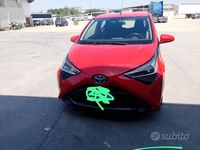 Usata Toyota Aygo 72 CV (52 kW) 2021 Rosso Utilitaria