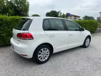 Usata VW Golf VII Highline 105 CV (77 kW) 2012 Bianco Berlina