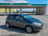 Usata Ford Fiesta Titanium 100 CV (73 kW) 2017 Grigio Utilitaria