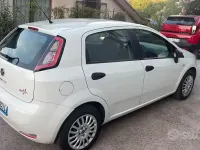 Usata Fiat Grande Punto 75 CV (55 kW) 2014 Bianco Utilitaria