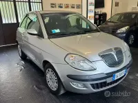 Usata Lancia Ypsilon 60 CV (44 kW) 2005 Grigio Utilitaria