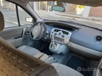 Usata Renault Scenic E-Tech 64 CV (47 kW) 2005 Grigio Monovolume