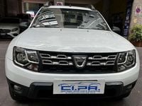 Usata Dacia Duster Lauréate 114 CV (83 kW) 2017 Bianco SUV