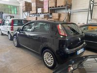 Usata Fiat Grande Punto 75 CV (55 kW) 2011 Nero Utilitaria