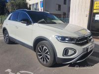 Usata VW T-Roc R-line 150 CV (110 kW) 2023 Bianco SUV