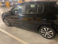 Usata Peugeot 208 102 CV (75 kW) 2023 Nero Utilitaria