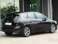 Usata BMW 218 Active Tourer 150 CV (110 kW) 2024 Saphirschwarz Monovolume