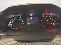 Usata Peugeot 2008 Active 110 CV (80 kW) 2022 Rosso SUV