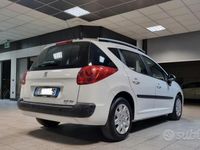 Usata Peugeot 207 75 CV (55 kW) 2010 Bianco Station wagon