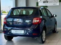 Usata Dacia Sandero 90 CV (66 kW) 2016 Blu Berlina