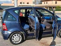 Usata Mercedes A140 Elegance 82 CV (60 kW) 2005 Blu/azzurro Monovolume