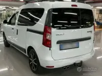 Usata Dacia Dokker Lauréate 75 CV (55 kW) 2018 Bianco Monovolume