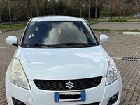 Usata Suzuki Swift 94 CV (69 kW) 2012 Bianco Utilitaria