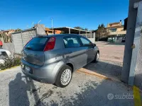 Usata Fiat Grande Punto 75 CV (55 kW) 2007 Grigio Utilitaria