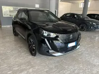 Usata Peugeot 2008 Allure 131 CV (96 kW) 2023 Nero SUV