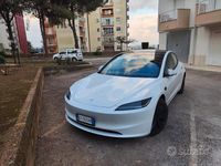Usata Tesla Model 3 RWD 208 kW (283 CV) 2025 Bianco Berlina