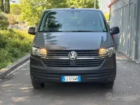 Gebraucht VW Caravelle Trendline 110 PS (80 kW) 2022 Grau Van