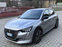 Usata Peugeot 208 GT-line 101 CV (74 kW) 2020 Argento Utilitaria
