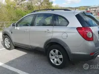 Usata Chevrolet Captiva 150 CV (110 kW) 2009 Grigio SUV