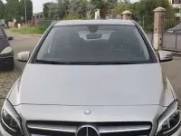 Usata Mercedes B180 109 CV (80 kW) 2016 Argento Monovolume