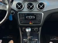 Usata Mercedes GLA200 Premium 136 CV (100 kW) 2015 Nero SUV