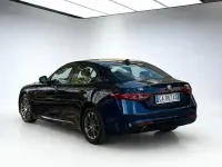 Używany Alfa Romeo Giulia 160 KM (117 kW) 2020 Niebieski Sedan/Limuzyna