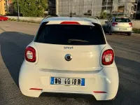 Usata Smart ForFour Brabus 90 CV (66 kW) 2019 Bianco Utilitaria