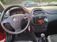 Usata Fiat Punto Pop 75 CV (55 kW) 2012 Rosso Utilitaria