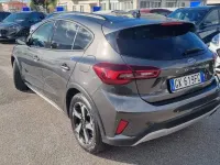 Usado Ford Focus Active 125 CV (91 kW) 2022 Gris SUV