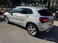 Usata Mercedes GLA200 136 CV (100 kW) 2018 Grigio SUV