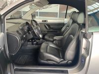 usata VW Beetle NewNewCabrio 1.6