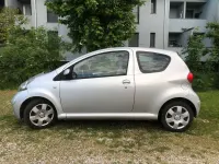 Usata Toyota Aygo Sol 68 CV (50 kW) 2006 Argento Utilitaria