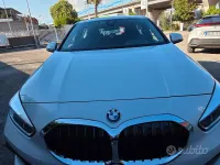 Usata BMW 118 Advantage 150 CV (110 kW) 2022 Bianco Utilitaria