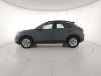 Usata VW T-Roc Life 150 CV (110 kW) 2025 Petroleum blue metallizzato ne SUV