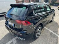 Usata VW Tiguan R-line 150 CV (110 kW) 2022 Nero SUV