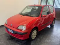 Usata Fiat 600 54 CV (39 kW) 2002 Rosso Berlina