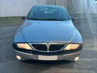 Usata Lancia Ypsilon 60 CV (44 kW) 1996 Grigio Utilitaria