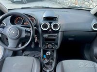 Usata Opel Corsa Sport 90 CV (66 kW) 2009 Bianco Berlina