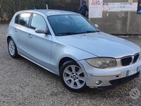 Usata BMW 118 122 CV (89 kW) 2005 Grigio Utilitaria