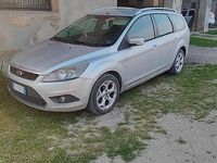 Usata Ford Focus Style 110 CV (80 kW) 2010 Grigio Station wagon