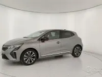 Usata Renault Clio V Techno 91 CV (66 kW) 2024 Grigio Berlina