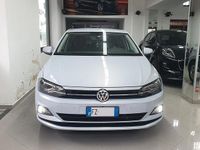 Usata VW Polo Comfortline 95 CV (69 kW) 2020 Grigio Berlina