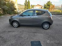 Usata Lancia Ypsilon Gold 80 CV (58 kW) 2018 Grigio Utilitaria